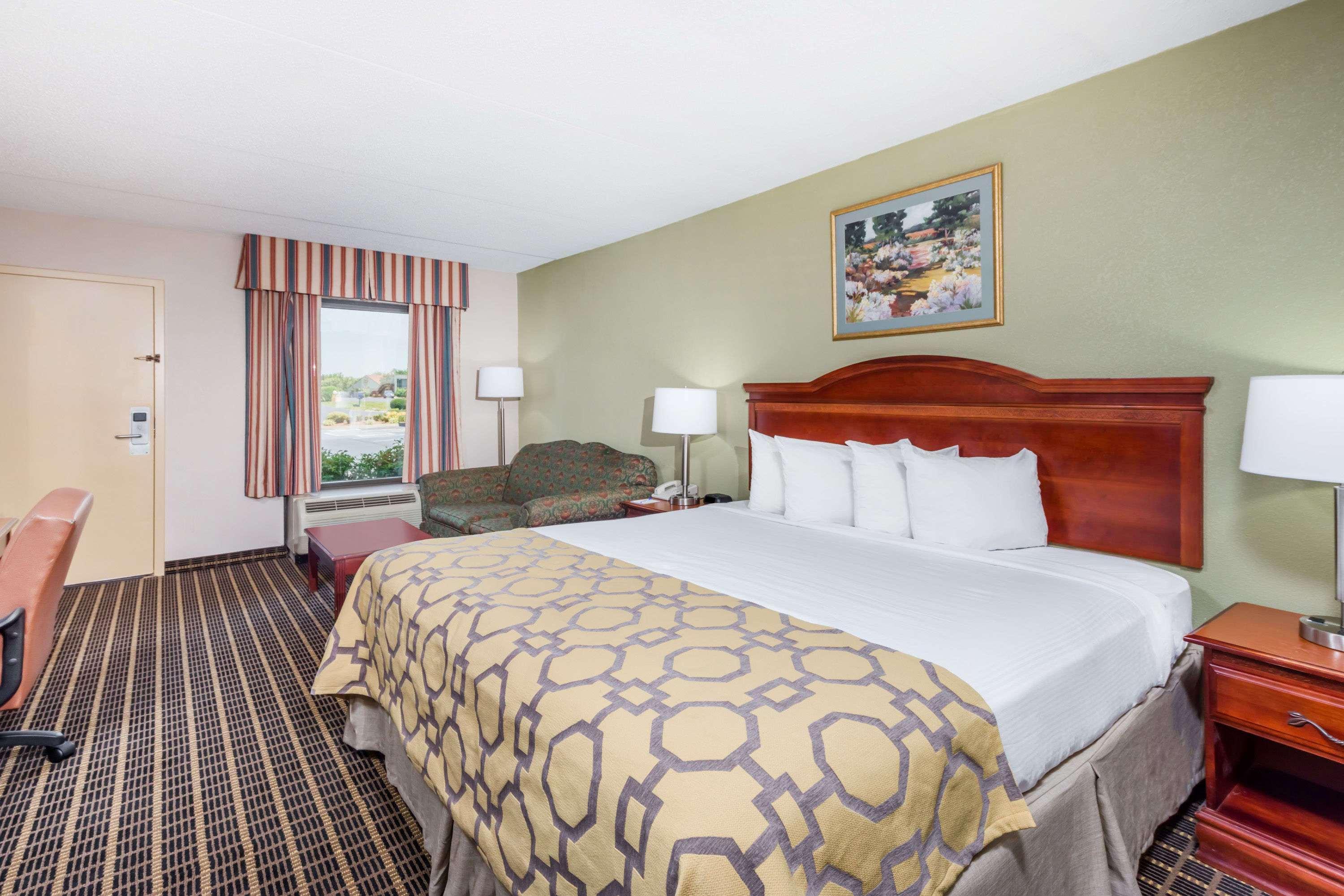 Baymont By Wyndham Clarksville Northeast Bagian luar foto